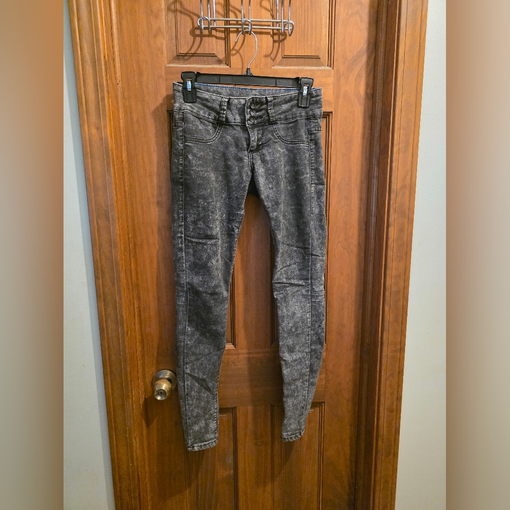 Lovesick Charcoal Acid-Wash Skinny Jeans
